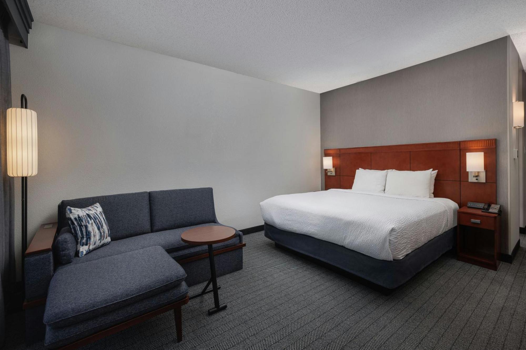 Courtyard By Marriott Denver Central Park Exteriér fotografie