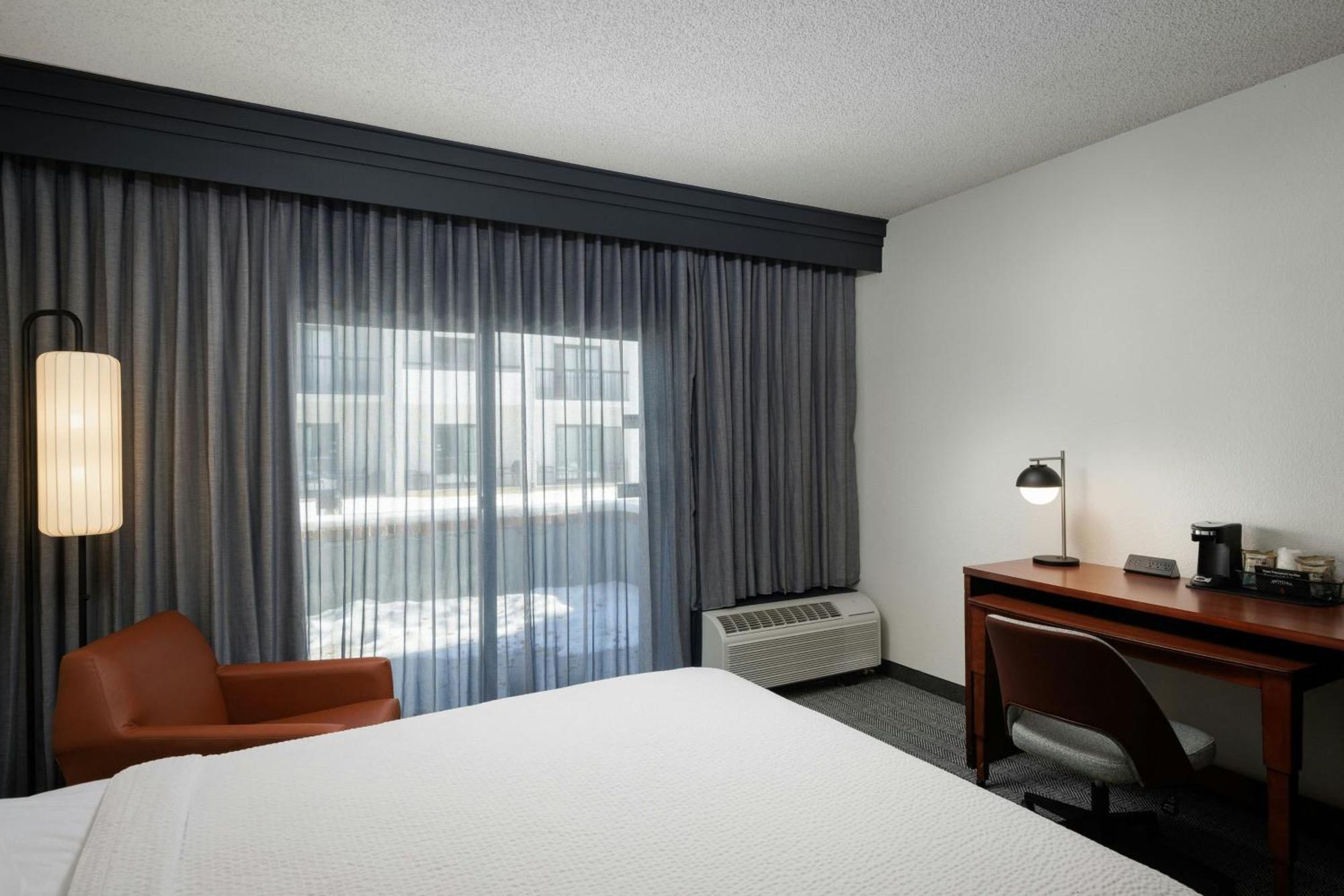 Courtyard By Marriott Denver Central Park Exteriér fotografie
