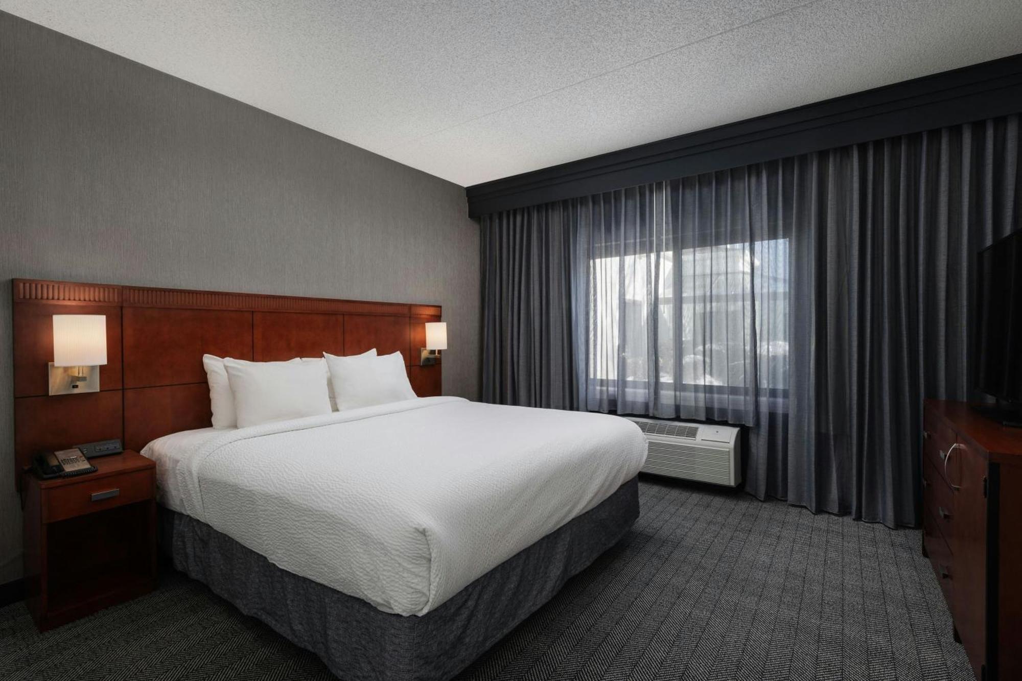 Courtyard By Marriott Denver Central Park Exteriér fotografie