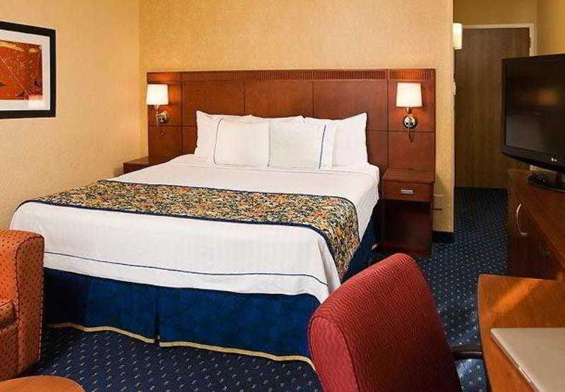 Courtyard By Marriott Denver Central Park Exteriér fotografie